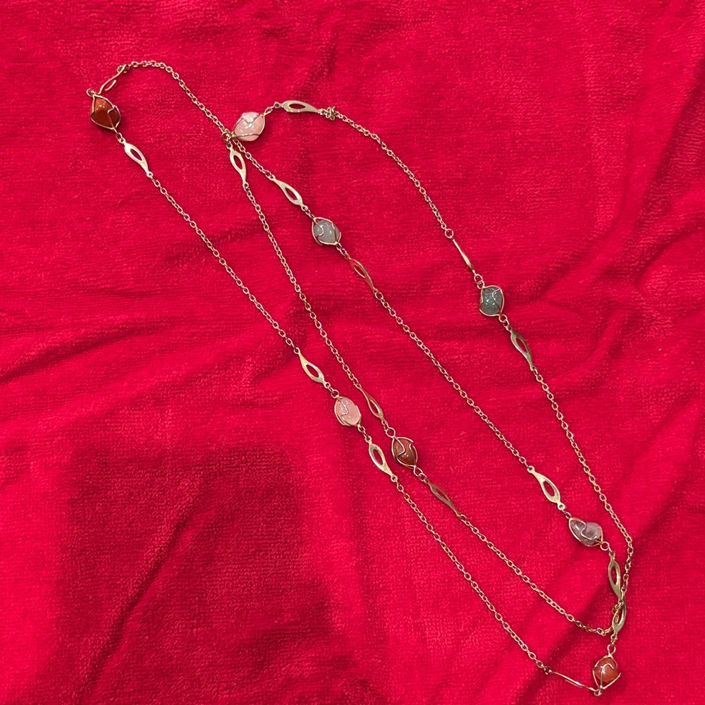 ☃️ NEW LOWER PRICE ☃️ ~ Elegant Silver and Gold Women's Necklace